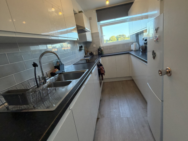 Wandsworth, SW15 3HL, UK