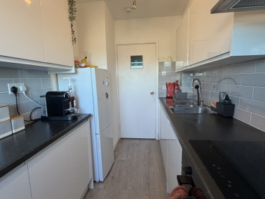 Wandsworth, SW15 3HL, UK