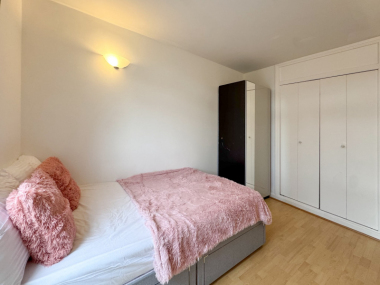 Kilburn, CAMDEN, NW8 0BG, UK
