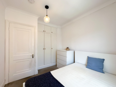 Bayswater, W2 5HX
