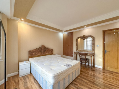 Stourcliffe Street, London, W1H 5AR, UK