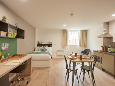 Blackhorse Ln, London E17 6DS, UK