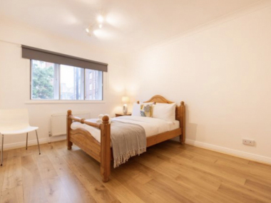 Moscow Rd, London W2 4AH, UK