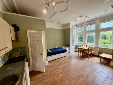 Hounslow, W4 2LT, UK