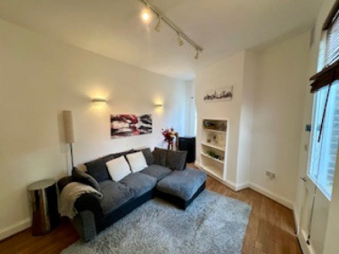 Hounslow, W4 3BU, UK