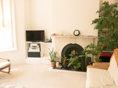 Clapham, SW4 7QJ