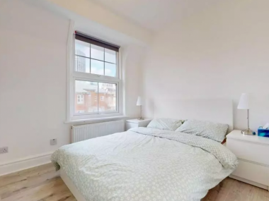 Pk Sq W, London NW1 4LL, UK