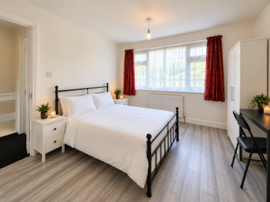 Buckinghamshire, HP14 3TY, UK