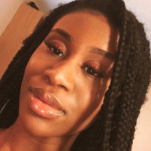 Female Student, Alessandra, seeking flatmate in Manchester 