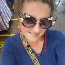 Female Professional, Michelle, seeking flatmate in Lambeth 