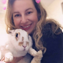 Female Professional, Alice, seeking flatmate in South London 