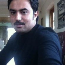 Male Professional, Yasar, seeking flatmate in Berkhamsted 
