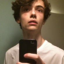 Male Student, Alfred, seeking flatmate in London 