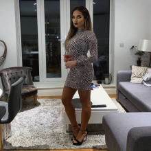 Female Freelancer/self employed, Ava, seeking flatmate in London 