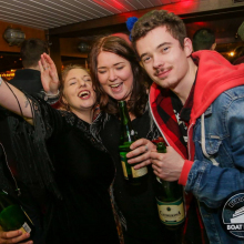Male Professional, Nathan, seeking flatmate in London 