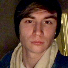 Male Professional, Richard, seeking flatmate in South London 
