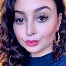 Female Professional, Ellen, seeking flatmate in West London 
