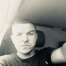 Female Professional, John, seeking flatmate in Kenton 