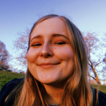 Female Student, Cameron, seeking flatmate in SE10 