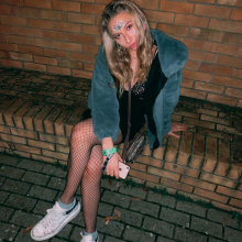 Female Student, Lauren, seeking flatmate in London 