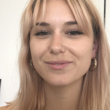 Female Professional, Charley, seeking flatmate 