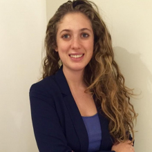  Professional, Katerina Fondi, seeking flatmate in London 