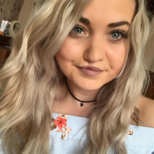 Female Professional, Katie, seeking flatmate in London 
