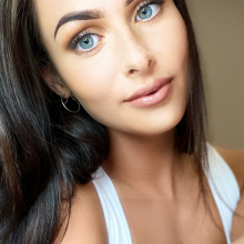 Female Freelancer/self employed, Bethan Mitchell, seeking flatmate in London 