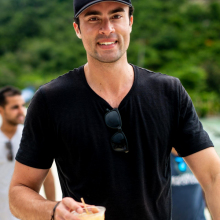 Male Professional, Olli, seeking flatmate in Putney 