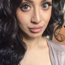 Female Professional, Anika, seeking flatmate in Stoke-on-Trent 