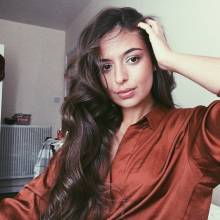  Professional, Umeyma, seeking flatmate 