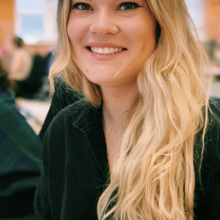  Professional, Ellie, seeking flatmate 