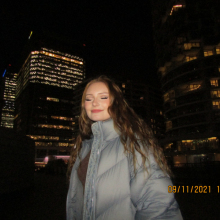 Female Freelancer/self employed, Caitlin, seeking flatmate in London 