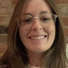 Female Professional, Winona Luthi, seeking flatmate in Ringwood 