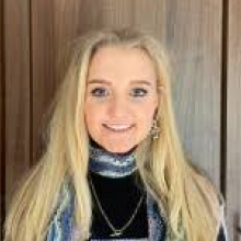 Female Professional, Holly, seeking flatmate 