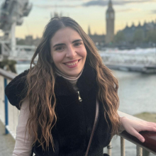 Female Professional, Michela, seeking flatmate in London 