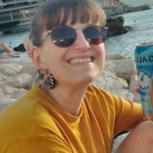 Female Professional, Cécile, seeking flatmate in Manchester 