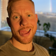 Male Professional, Mark, seeking flatmate 