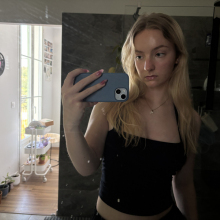 Female Student, Eveline, seeking flatmate in Bloomsbury 