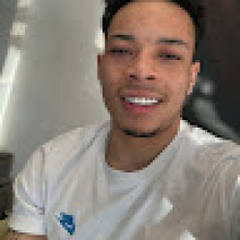  Professional, Elliot, seeking flatmate in Morley 