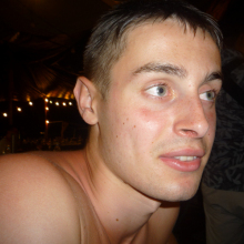 Male Professional, CJ, seeking flatmate in Clapham 