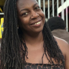 Female Professional, Islande, seeking flatmate 