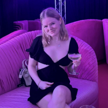 Female Professional, Lauren, seeking flatmate in Clapham 