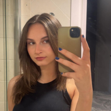  Professional, Ellie, seeking flatmate in London 