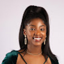  Professional, Belinda, seeking flatmate in Birmingham 