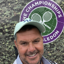 Male Professional, Tim, seeking flatmate in West London 