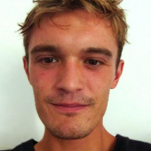 Male Professional, Simon, seeking flatmate in Bethnal Green 