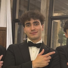 Male Professional, Robbie, seeking flatmate in London 