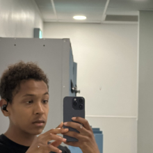 Male Student, Nikolas, seeking flatmate in London 