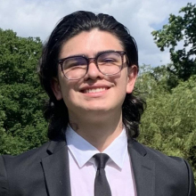  Student, Aaron, seeking flatmate in Greenwich Peninsula 